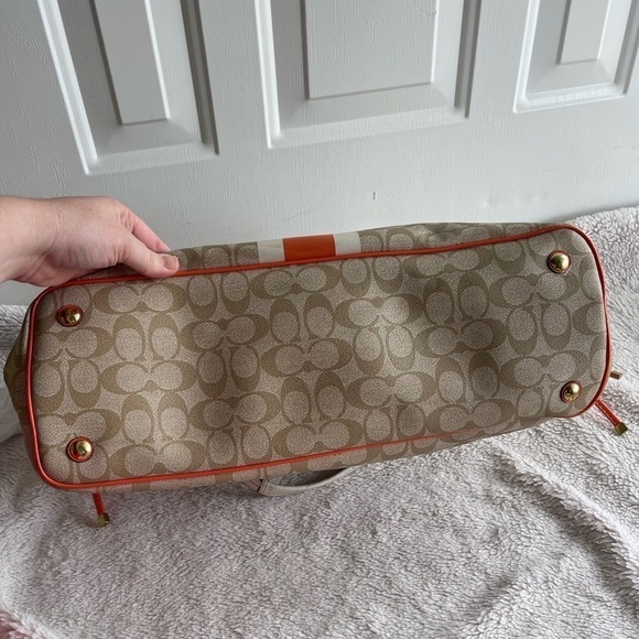 Coach signature stripe large carryall tote - Picture 15 of 16